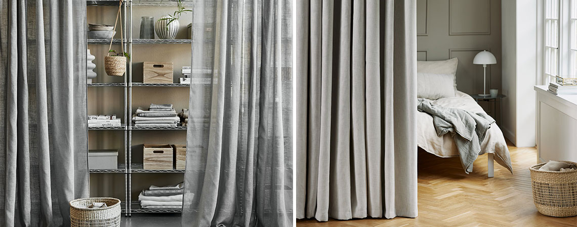 Cortina transparente frente a la estantería y cortina beige frente a la cama