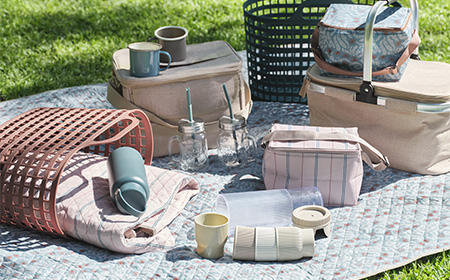 Esenciales para exteriores: artículos para camping, picnics y festivales