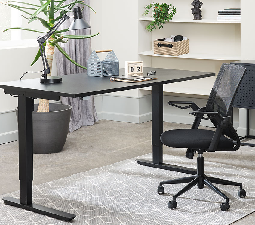 Silla de oficina ASPERUP y escritorio elevable SVANEKE Silla de oficina de malla y escritorio elevable